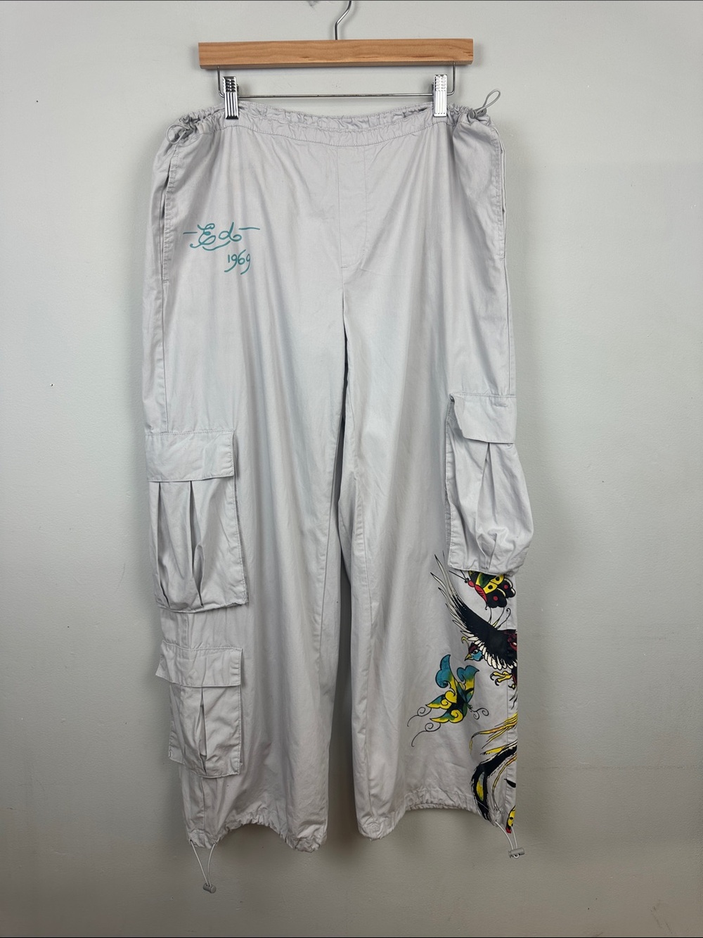 Ed Hardy Drawstring Cargo Pants
Grey Low Rise Butterflies Phoenix
Poplin Baggy - Picture 5 of 16